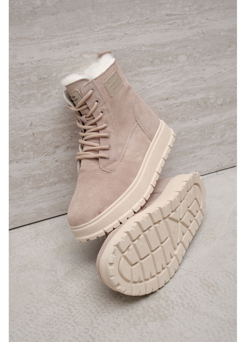 Зимние женские замшевые ботинки светло-бежевого цвета на шнуровке с боковой молнией, удобная современная обувь для зимы ITTS