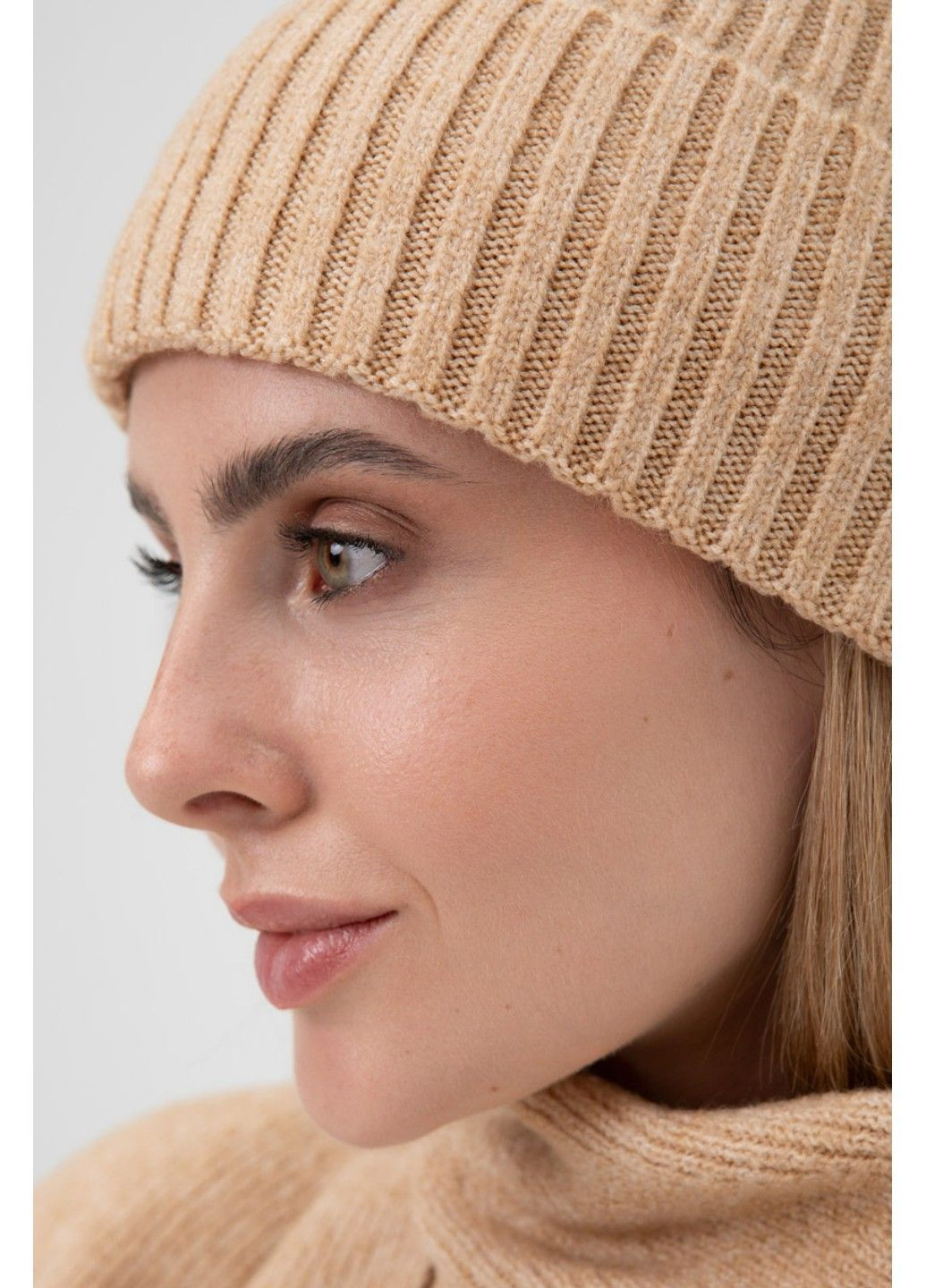 Шапка B1004 Sewel (362361470)