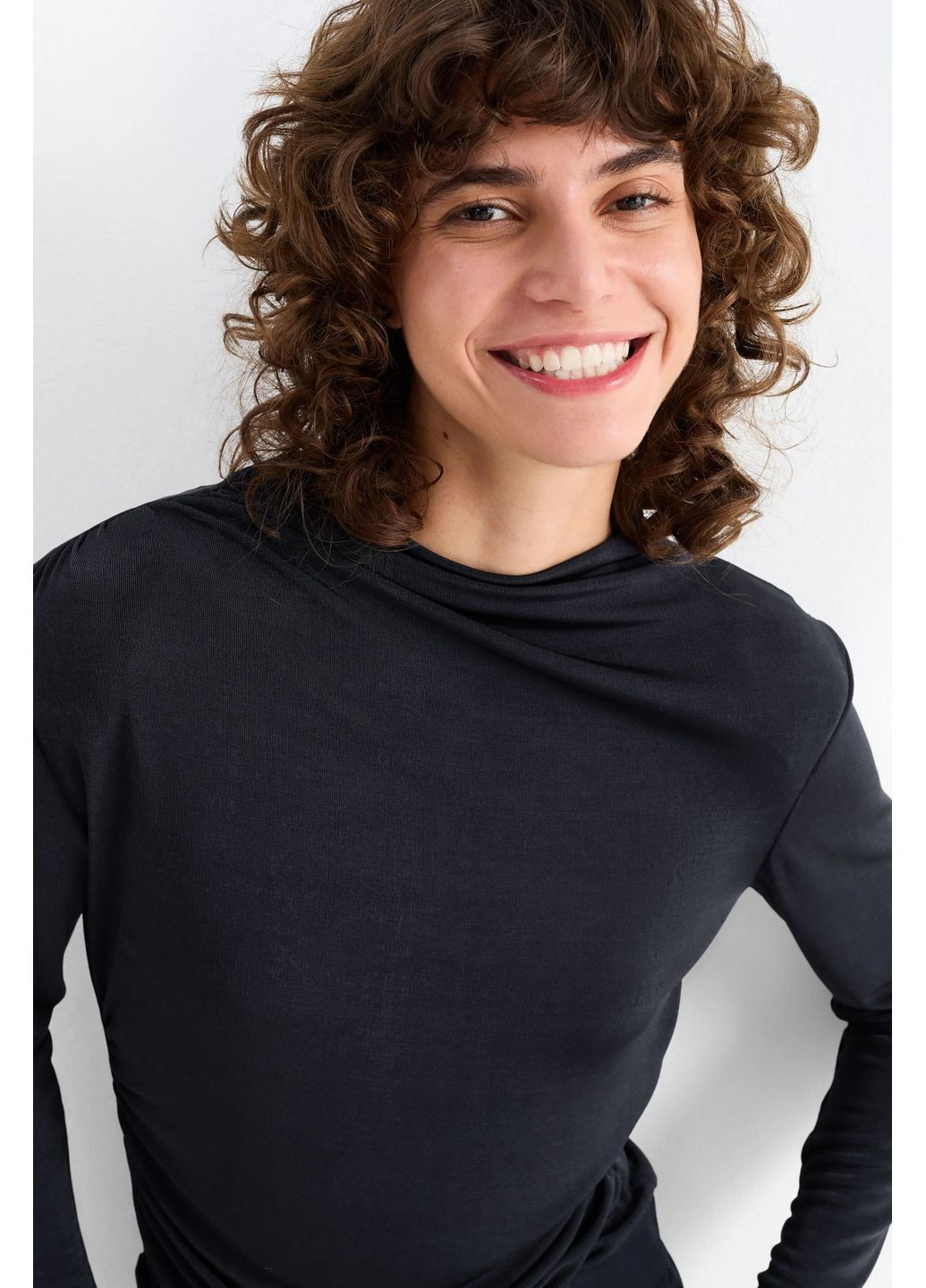 Лонгслів з горлом C&A (368337759)