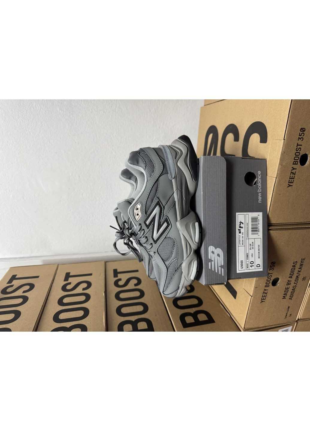 Сірі всесезонні кросівки new balance 9060 shadow grey No Brand