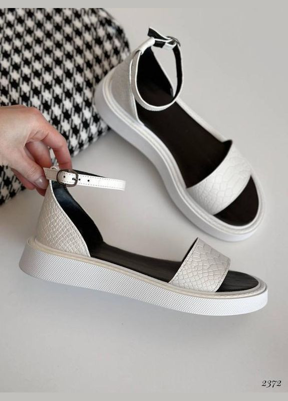 Білі шкіряні босоніжки Garti Petsy (296914163)