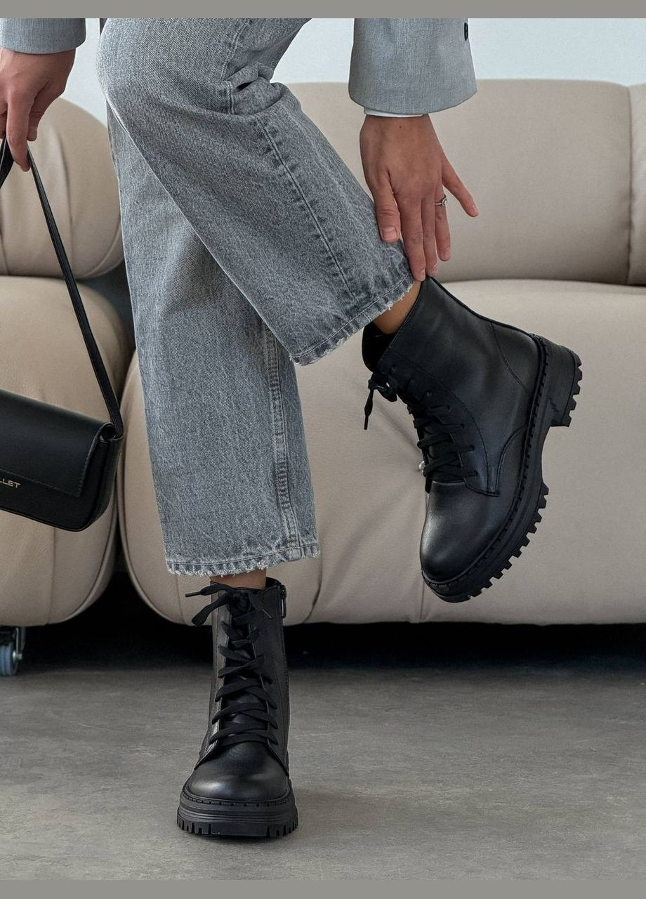 Осенние стильные женские ботинки No Brand со шнуровкой