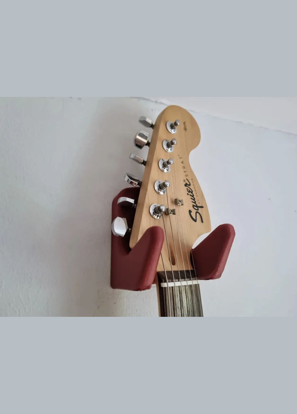 Настенный держатель для гитары пластиковый / Настенное крепление для электрогитары UA3D (303811643)