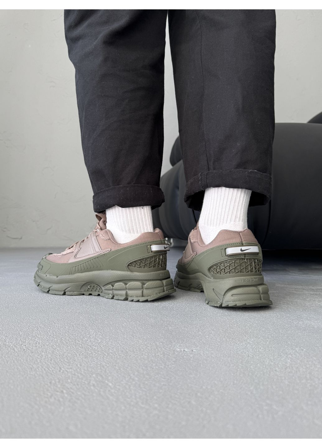 Кросівки жіночі та чоловічі Nike Zoom Vomero Roam Khaki | Найк Вомеро Роам хакі демісезони (372463783)