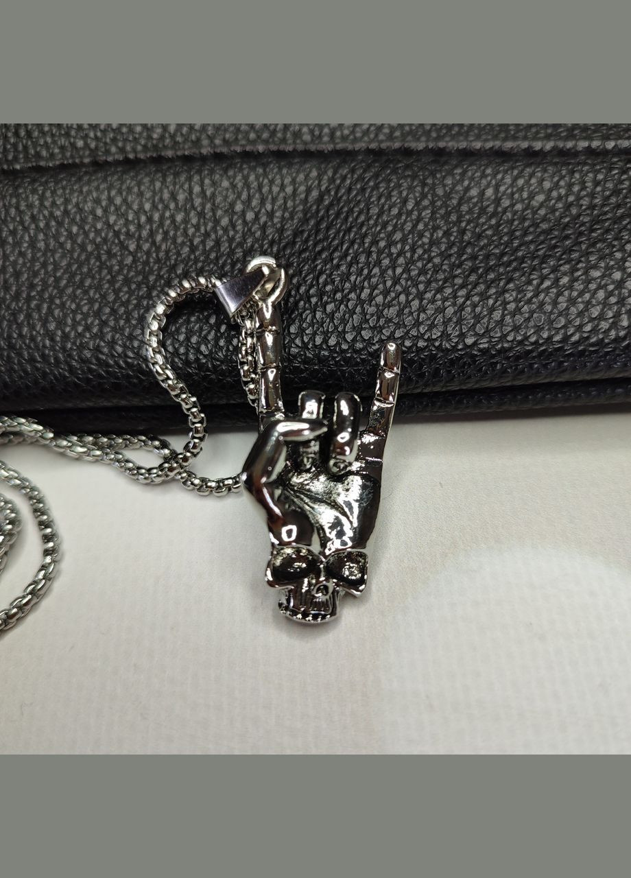 Кулон "Жест Коза. Череп" SureGeek (316635087)