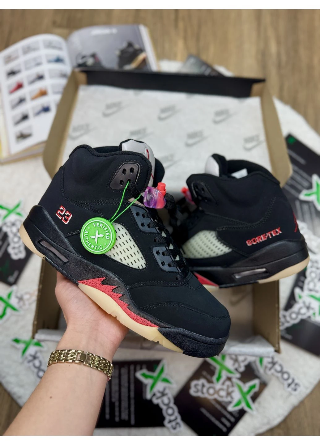 Цветные демисезонные кроссовки мужские nike air jordan 5 retro off noir gore-tex найк аир джордан No Brand