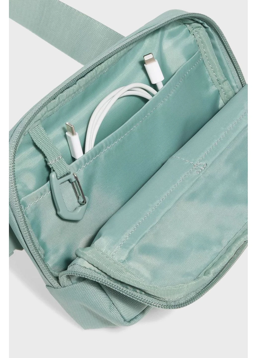 Сумка Sportstyle Wb Xbody 2L Turquoise 1378418-348 Under Armour (399390720)