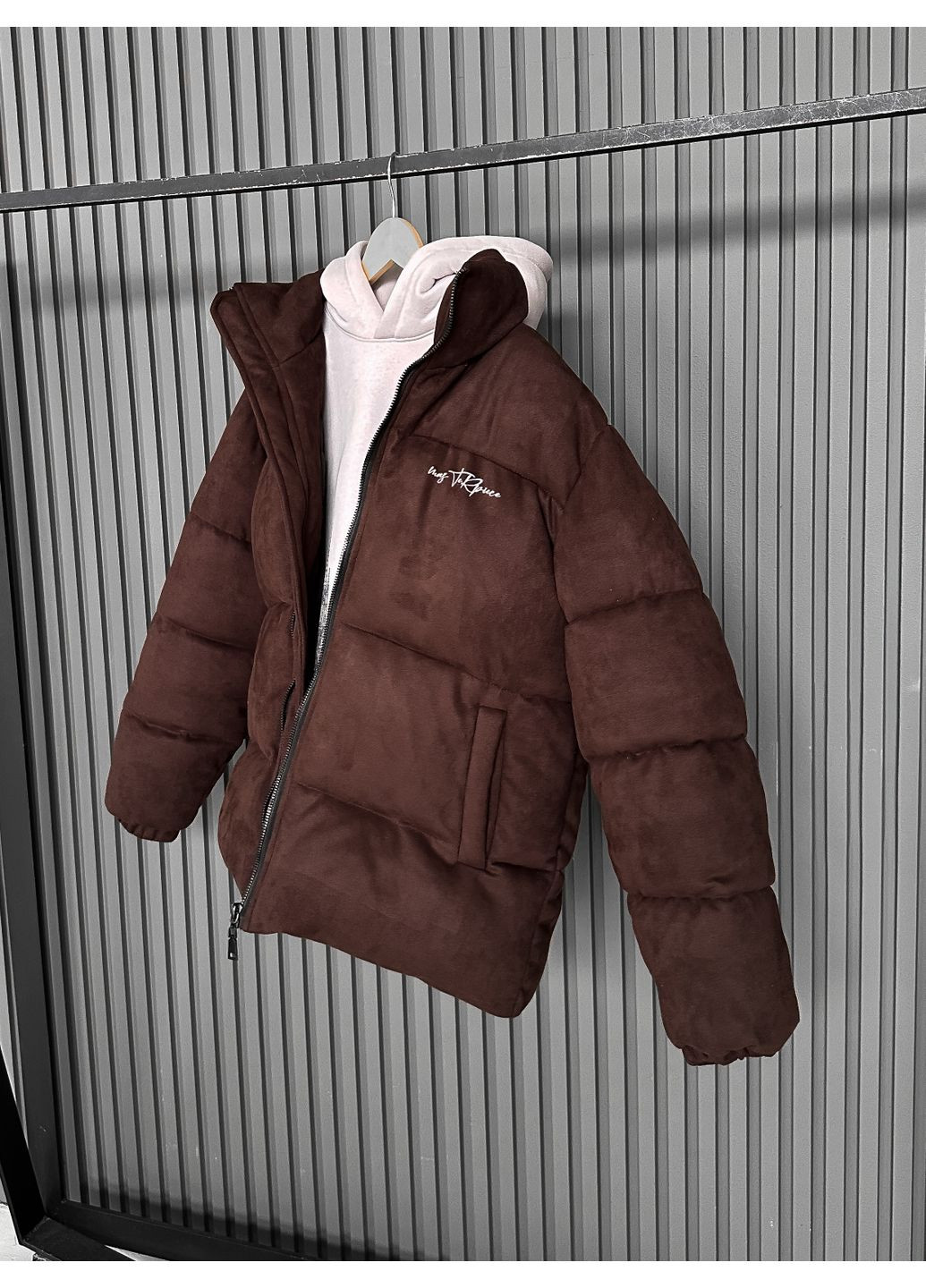 Коричневий зимній Пуховик Україна