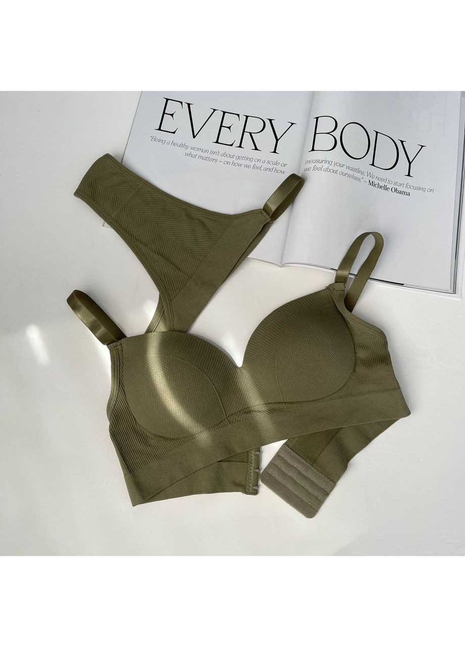 Оливковый (хаки) демисезонный женский набор белья бюстгальтер и трусы стринги для женщин однотонный в рубчике с формованными чашками вс без косточек. No Brand Білизна жіноча