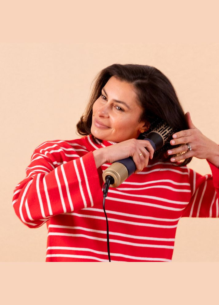 Фен-щітка Sapphire Luxe, 1000Вт, 2 режими, іоніз-я, хол. обдув, кераміка, сапфіровий Remington (314928389)