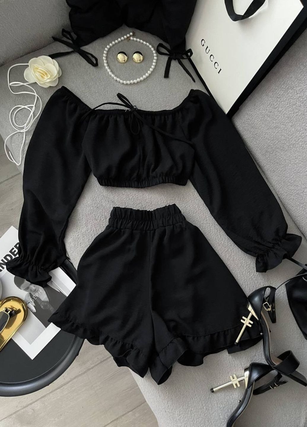 Вишуканий легкий літній костюм двійка з рюшами: топ + шорти Allthings (344448318)