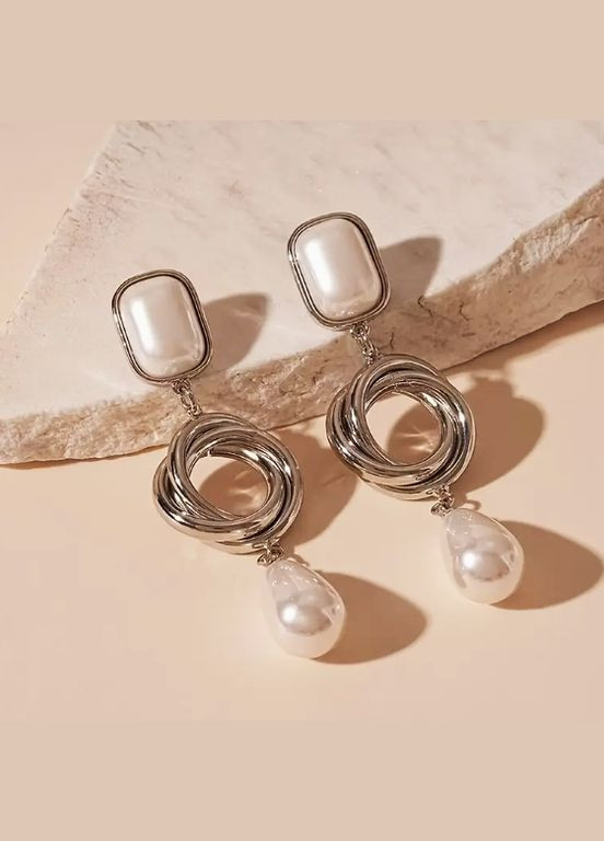 Сережки довгі підвіски з намистинами ( імітація перлів) No Brand (341140512)