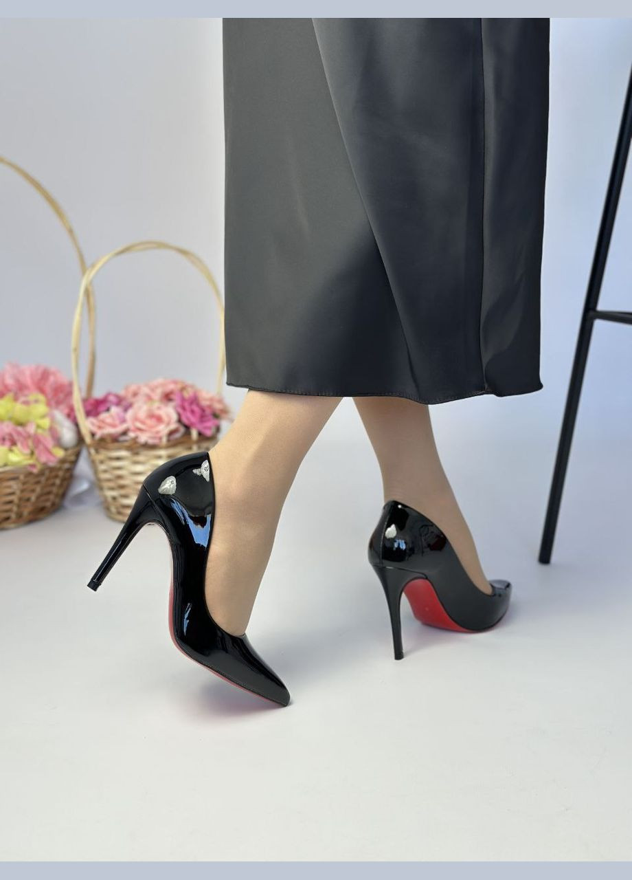 No Brand Женские стильные лаковые черные туфли с красной подошвой на шпильке. лодочки черный з искусственная кожа, — демисезон (324834332)