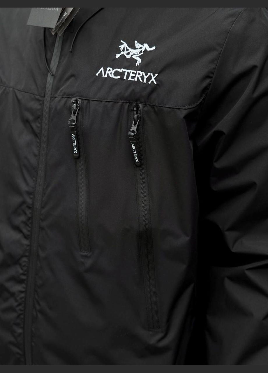 Черная демисезонная ветровка No Brand