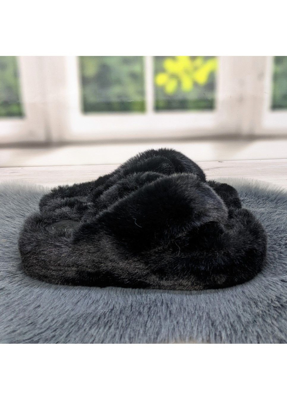 Черные тапочки женские домашние меховые Lion