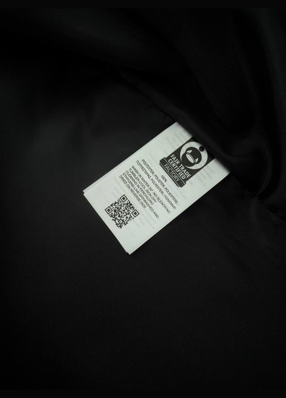 Чорна вітровка No Brand