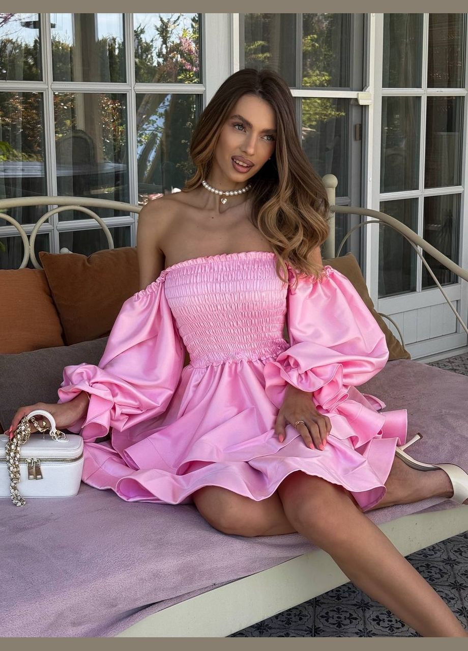 Пудрова святковий сукня міні з відкритими плечима та пишними рукавами з відкритими плечима MonCher