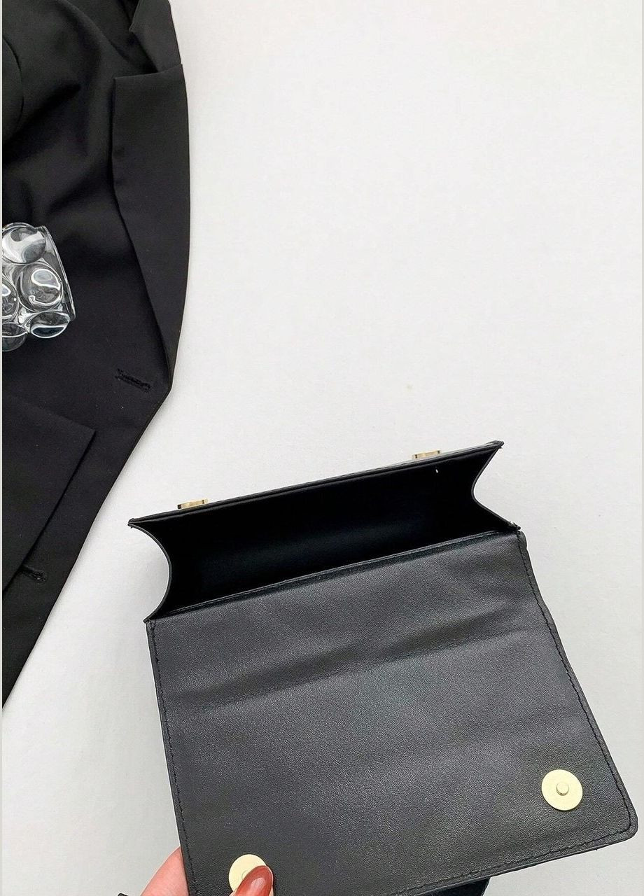 Жіноча класична сумка 10277 на ремінці чорна No Brand (285751783)