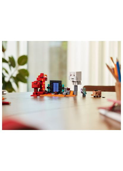 Конструктор Minecraft Засідка біля порталу в Нижній світ 352 деталей (21255) Lego Minecraft Засідка біля порталу в Нижній світ 352 д (366514754)