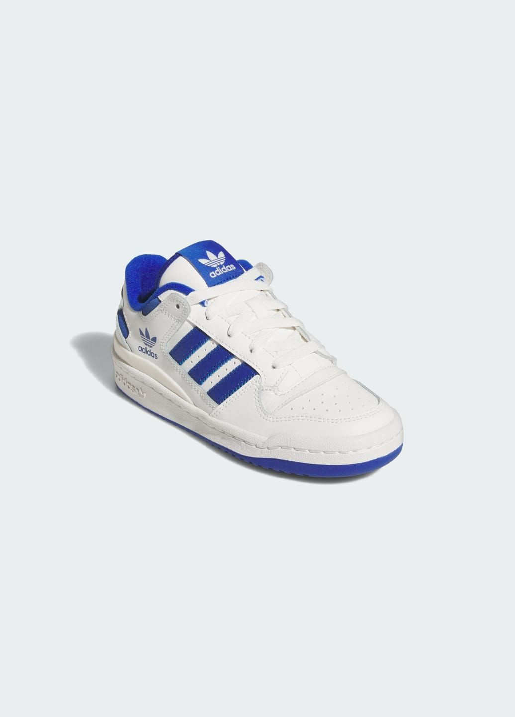 Белые всесезонные кроссовки forum low cl kids adidas