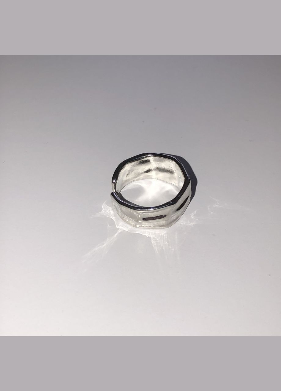 Кольцо Мятая пластина золотист0й (12-90) No Brand (314931121)