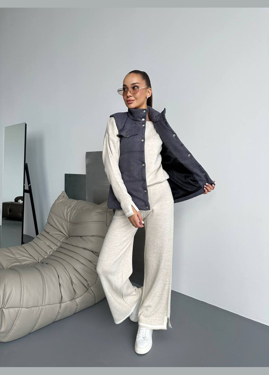 Женская айвори стильная трендовая качественная стеганая кашемировая жилетка с высоким воротником и боковыми карманами. No Brand жилетка (288577481)