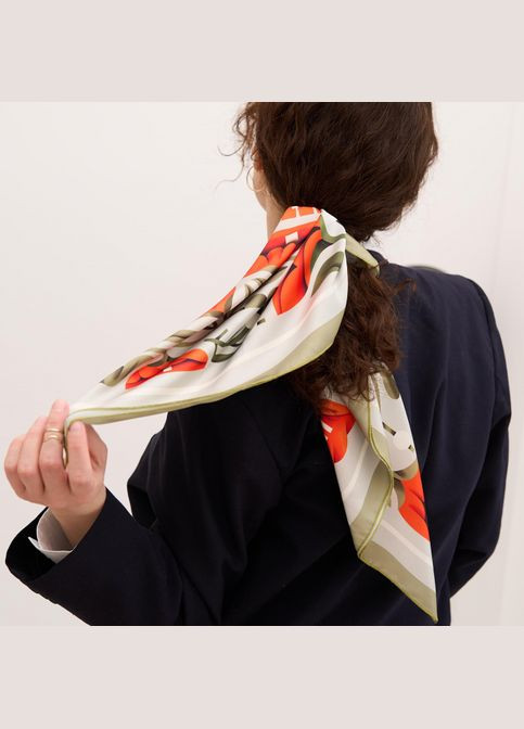 Жіноча хустинка з принтом Танець пелюсток Gifty 5517 (303727458)