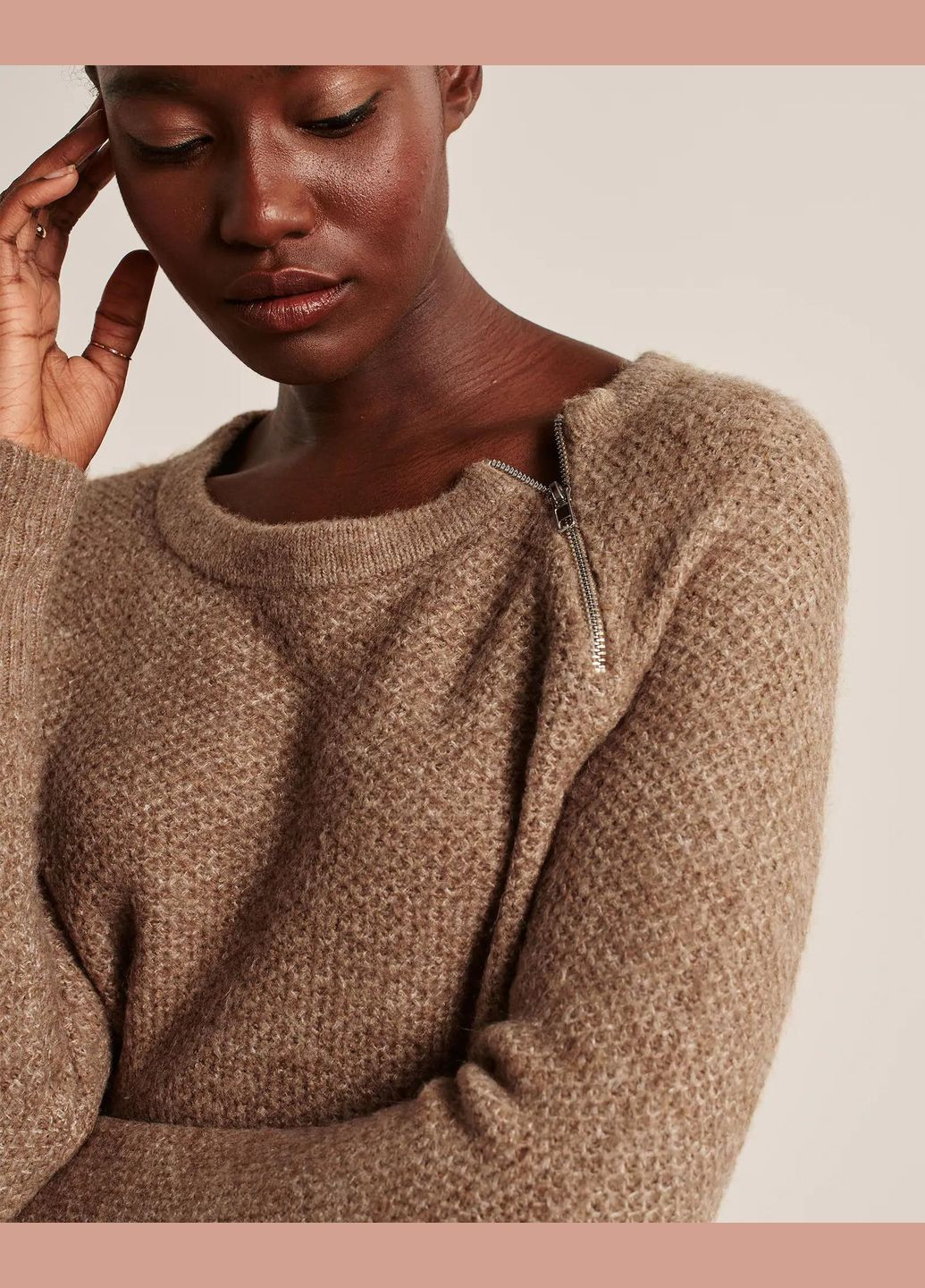 Коричневий демісезонний светр жіночий - светр af8233w Abercrombie & Fitch