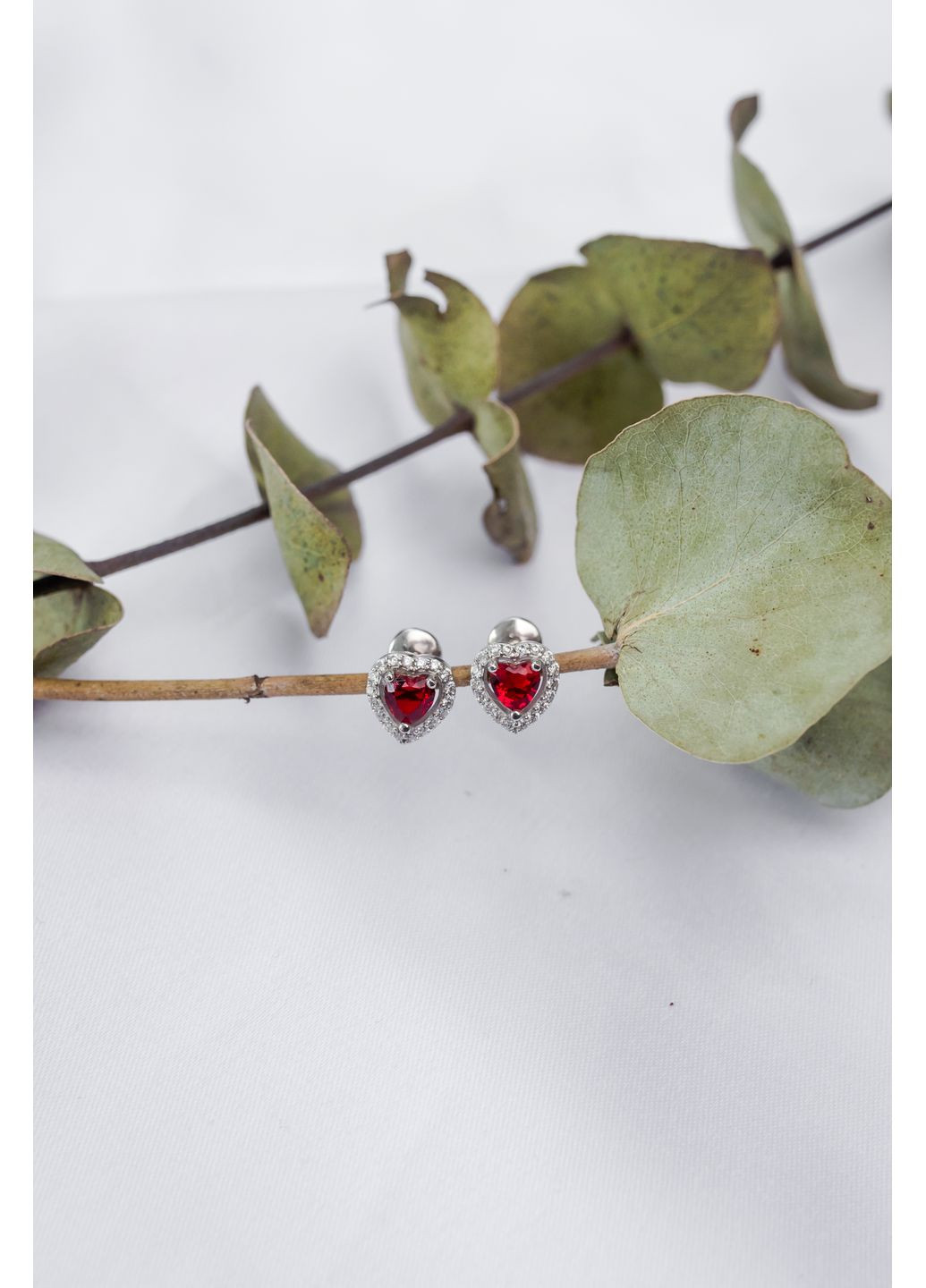 Сережки пусети-гвоздики срібні Сережки червоні 536с No Brand (362193967)