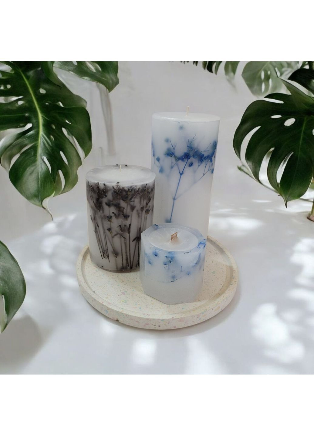 Набір декоративних свічок ручної роботи свічки в наборі з 3 шт на підставці з гілочками лаванди та блакитної гіпсофіли Handmade Studio - AV (370203252)