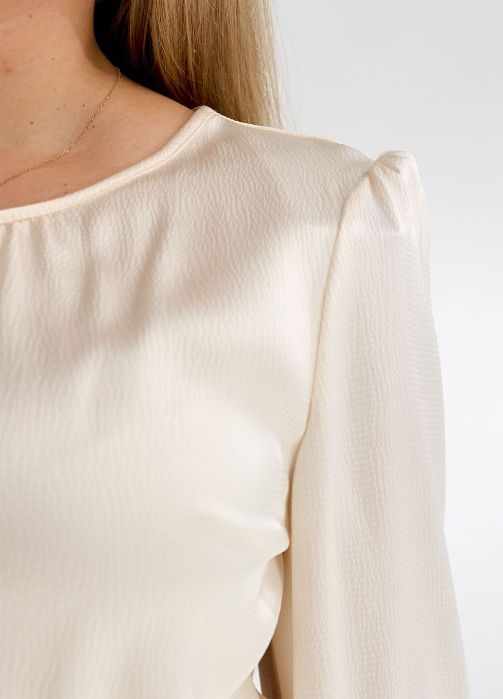 Светло-бежевое праздничный, коктейльное, вечернее вечернее платье миди с длинными рукавами и поясом колокол, а-силуэт No Brand однотонное