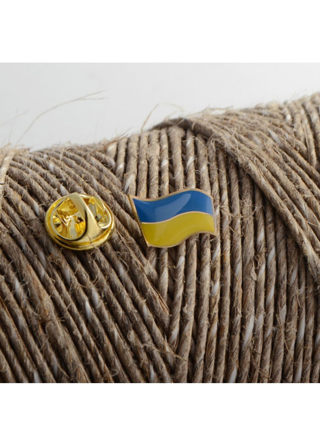 Значок Прапор України хвиля (3684) Dobroznak (365246622)