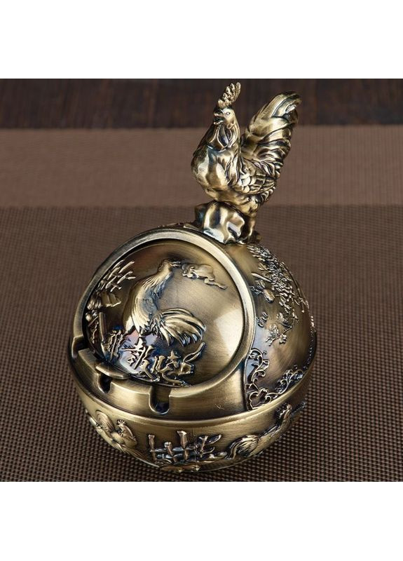 Металева попільничка рік Півеня (Колір Латунь) No Brand (292260470)