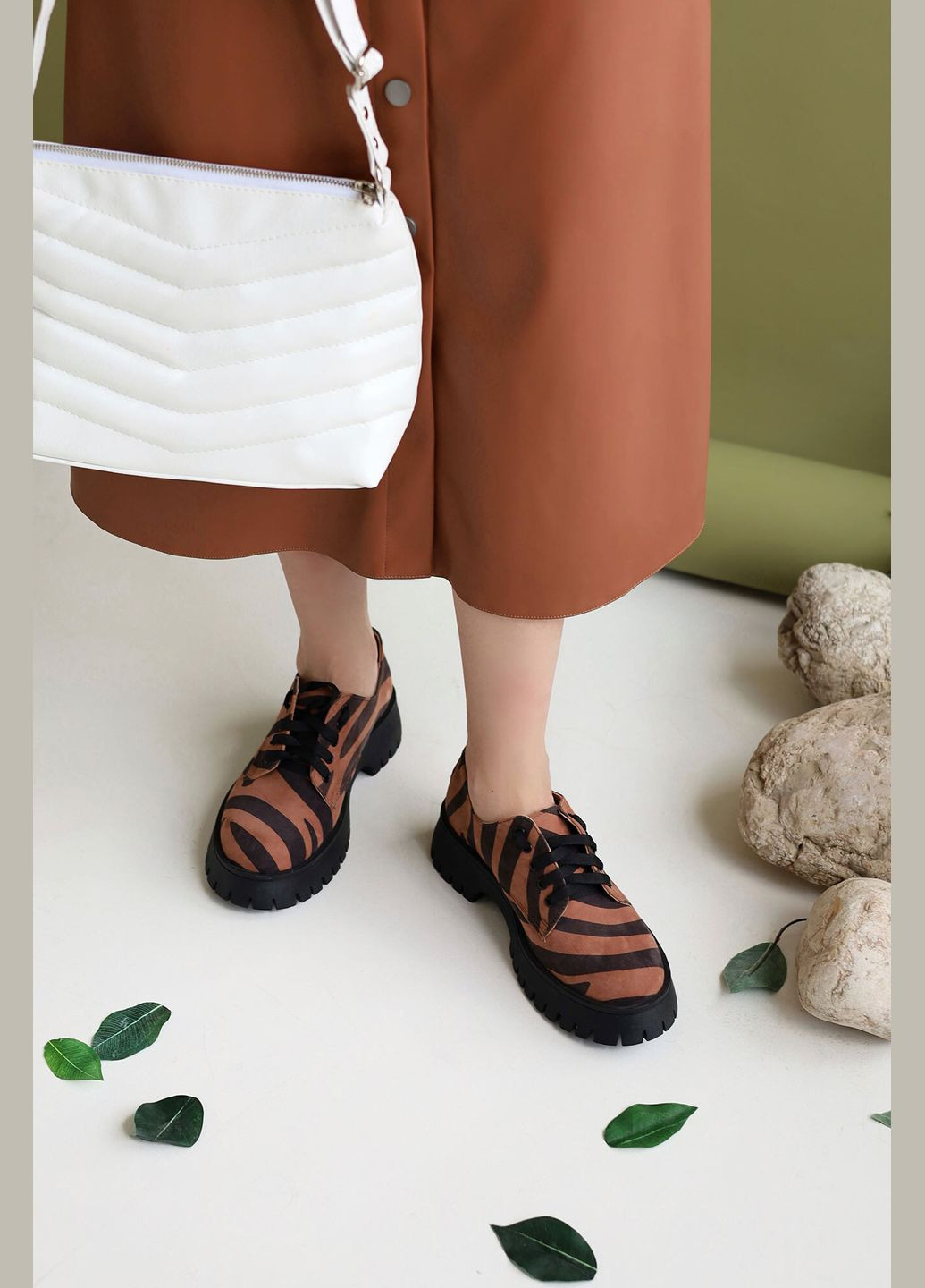 Garne Жіночі оксфорди коричневий з натуральна шкіра, україна — літо (258721196)