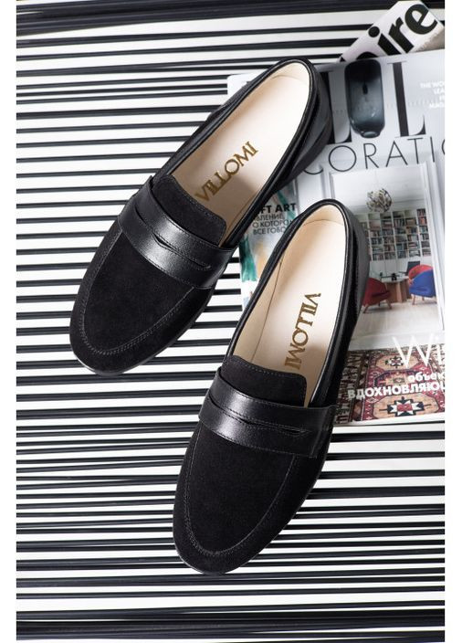 Женские черные замшевые туфли с кожаной вставкой Villomi без каблука