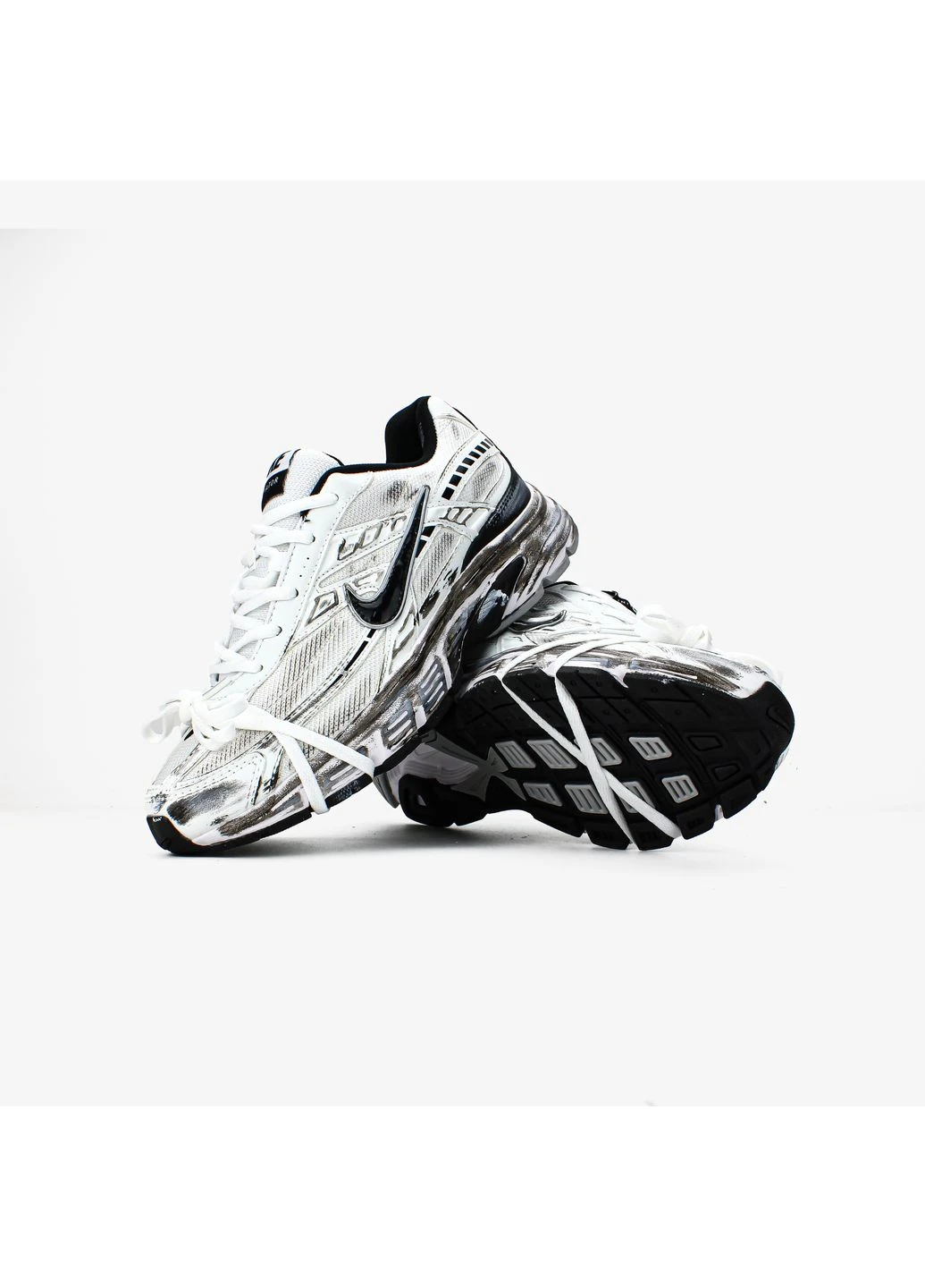 Білі кросівки чоловічі і жіночі nike initiator custom white black | найк інітіатор кастом білі чорні демісезон No Brand
