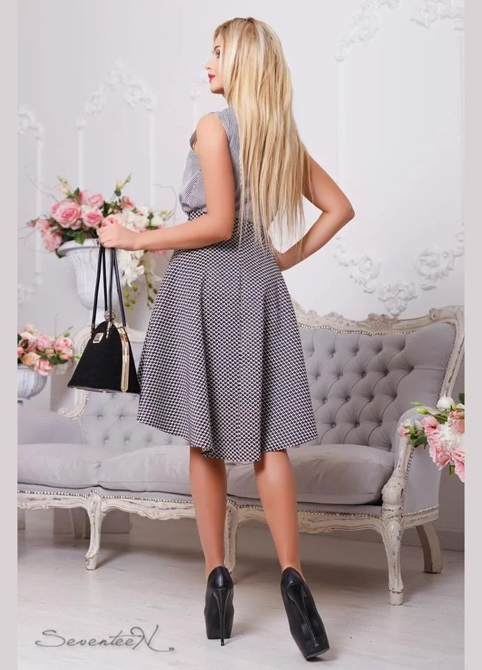 Черная повседневная с рисунком юбка Seventeen клешированная