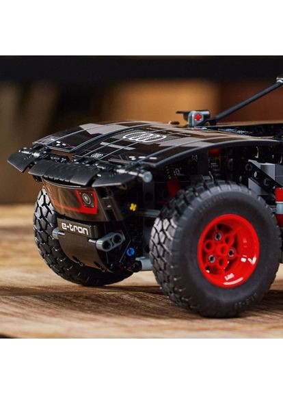 Конструктор Машина Technic Audi RS Q e-tron 42160 914 деталей No Brand (360647788)