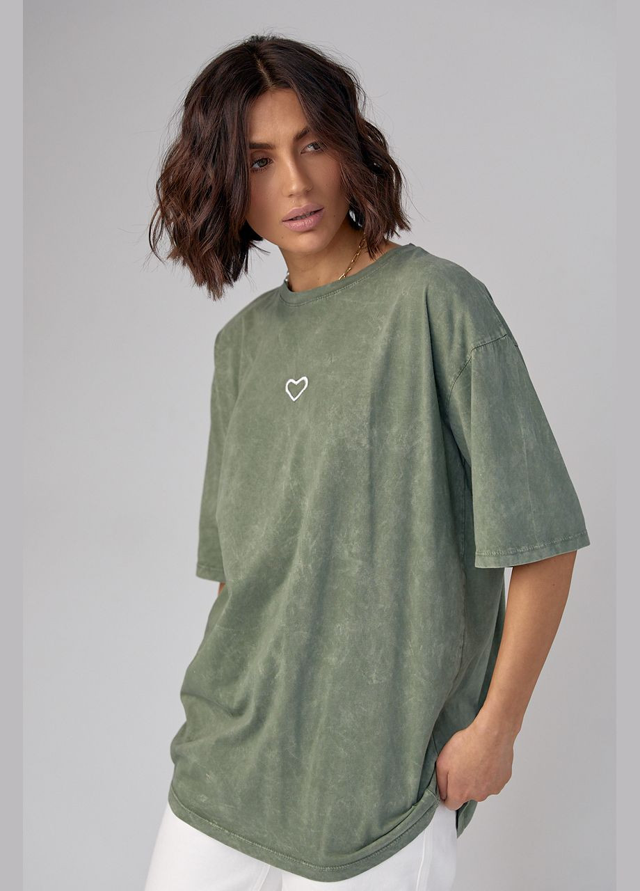 Хакі (оливкова) літня футболка тай-дай з вишитим серцем Lurex