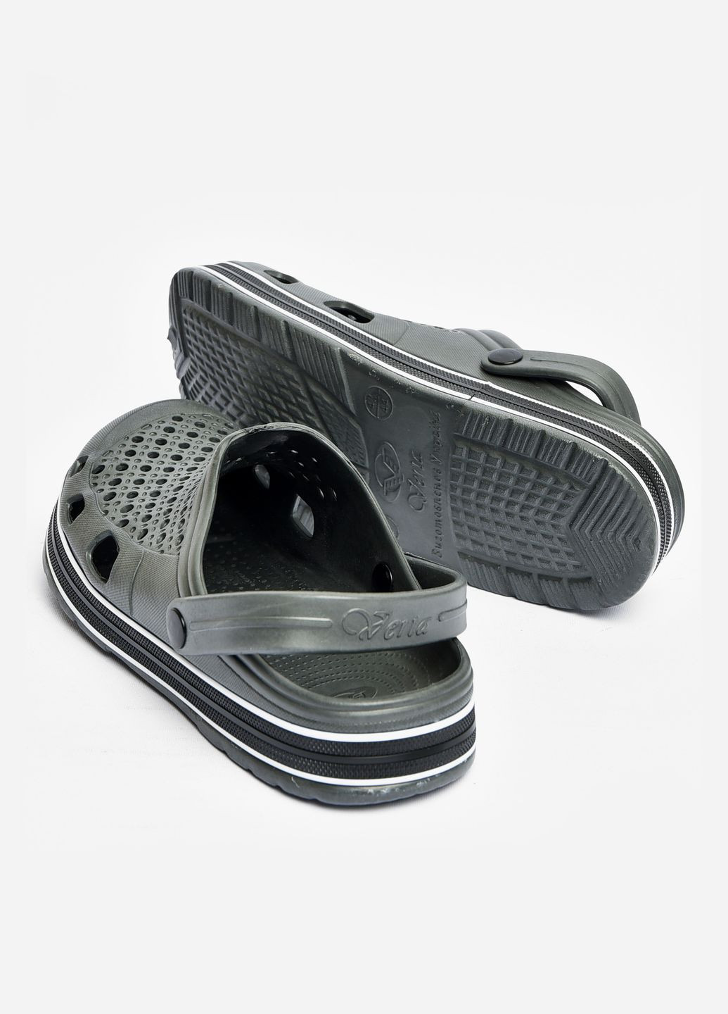 Серые кэжуал кроксы мужские серого цвета Let's Shop