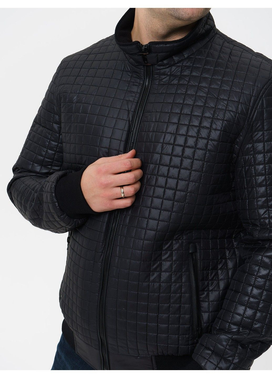 Черная демисезонная куртка 22 - 0491 East Elephant