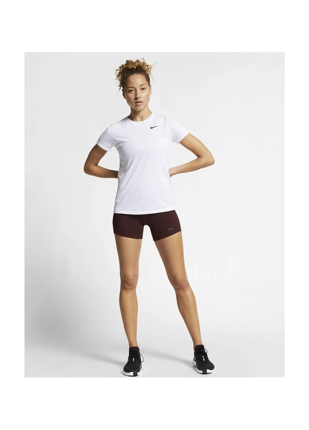 Футболка жіноча Legend White Aq3210-100 Nike - (365961315)