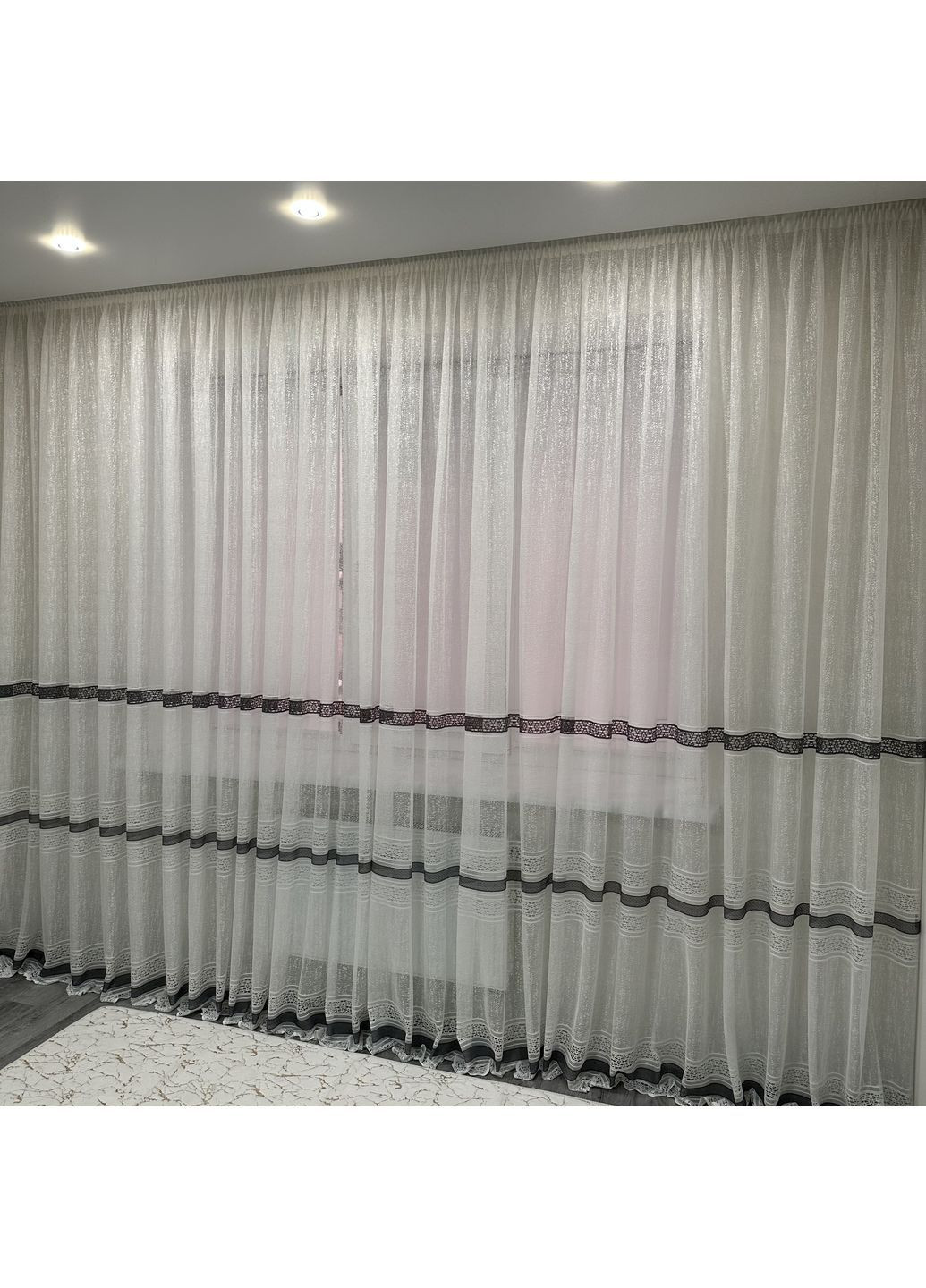 Ексклюзивна тюль Жаккард "Модерн" з візерунком, 300х270 см – Готова на Тасьмі білого кольору з сірими смужками. No Brand (363834538)