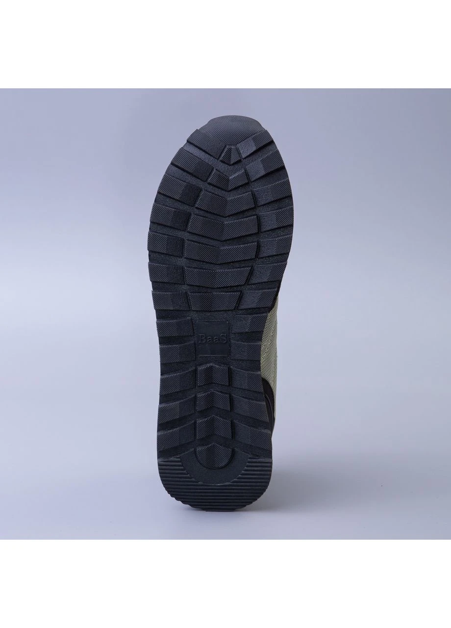 Оливкові зручні кросівки хакі (m7636-9) 42 демісезон Bass