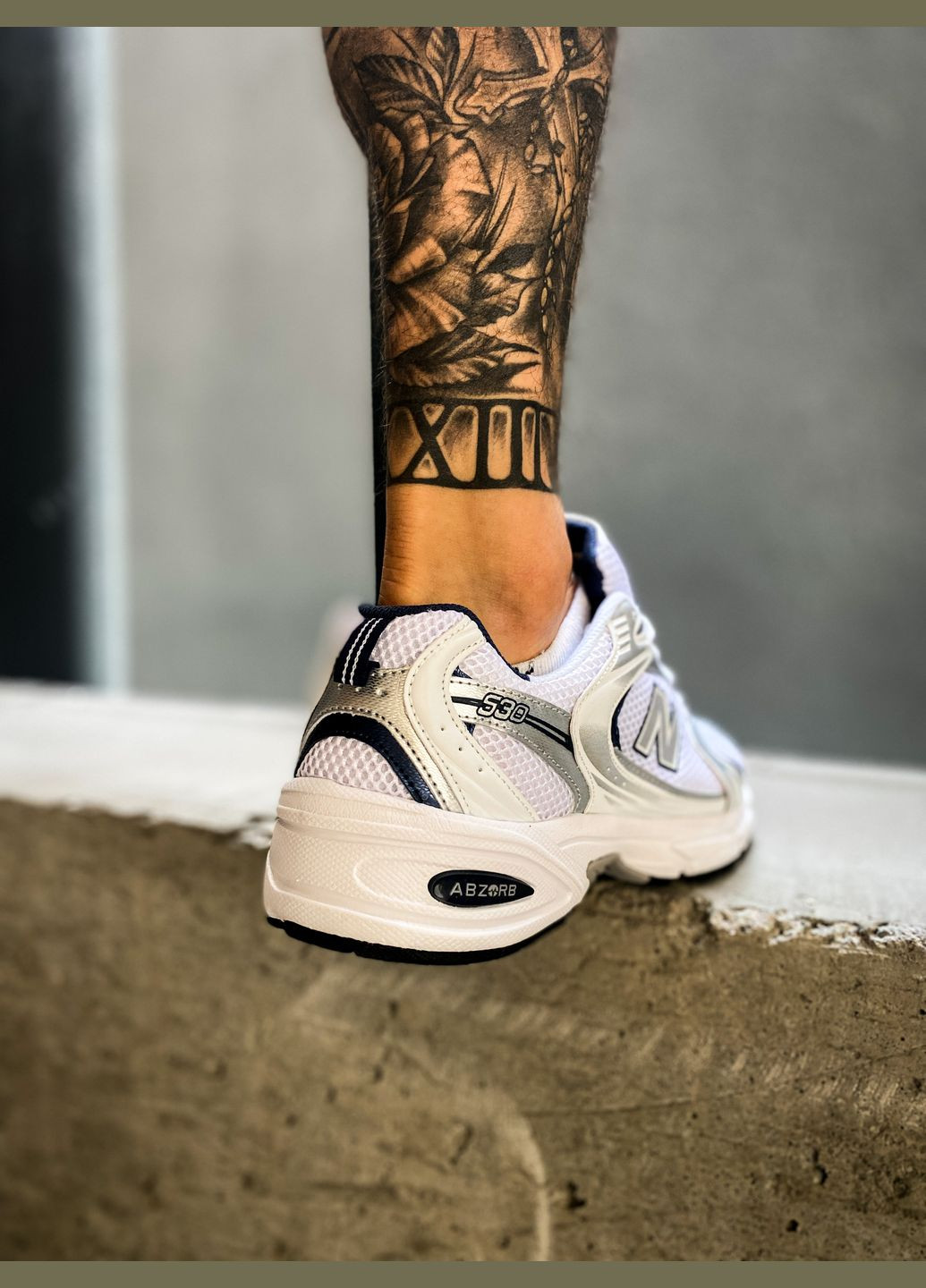 Білі Осінні кросівки чоловічі і жіночі new balance 530 white gray | нью беланс 530 білі сірі No Brand