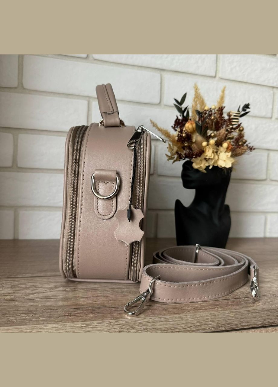 Стильная кожаная мини сумочка клатч с каркасом и плечевым ремнем бежевый (sku_1697Б) No Brand (330576757)