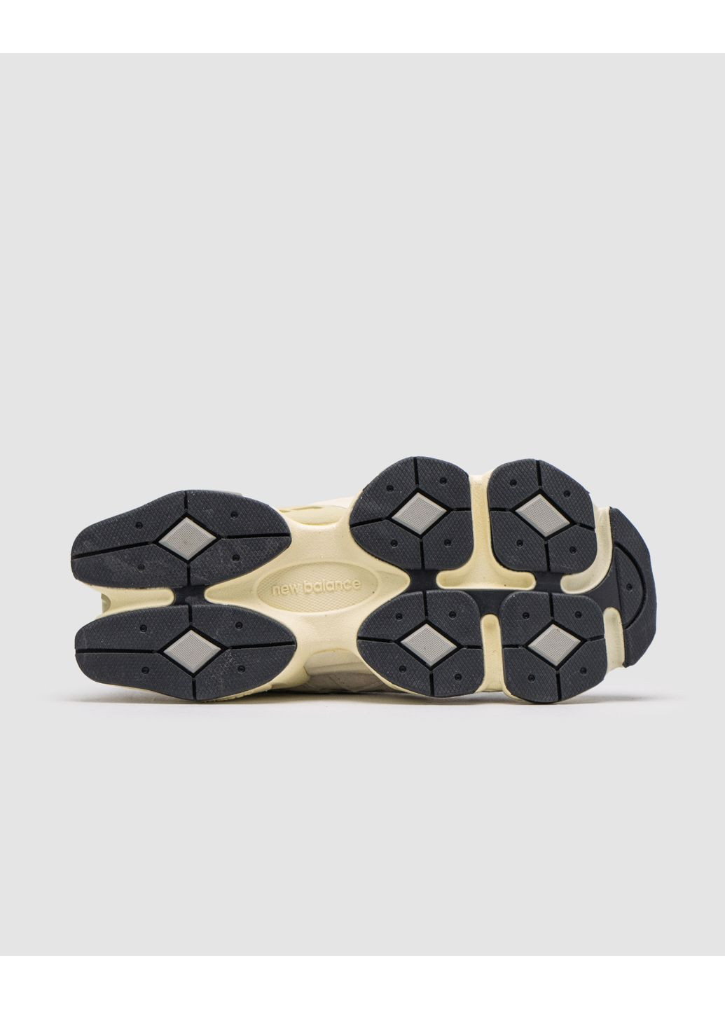 Білі Осінні кросівки чоловічі new balance 9060 white / silver нью беланс 9060 No Brand