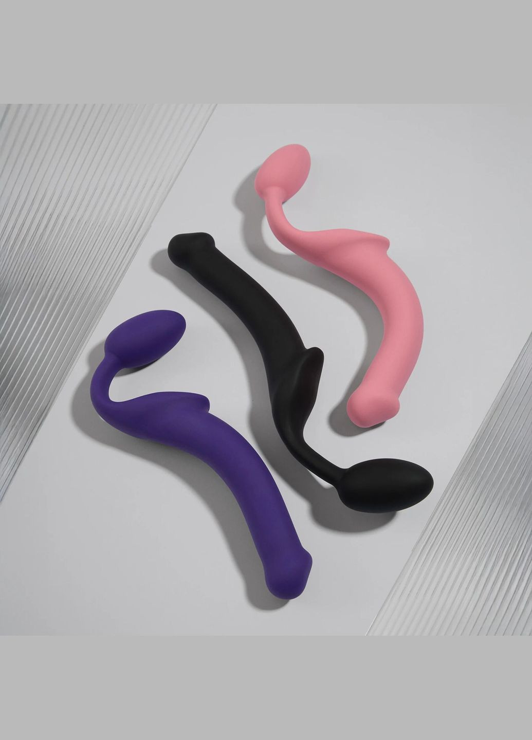 Безремневой страпон Rose S, полностью регулируемый, диаметр 2,7см Strap-On-Me (346270331)