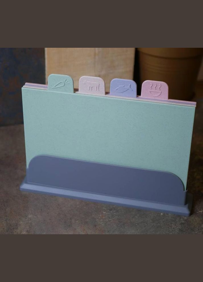 Набор из четырех разделочных досок на подставке BH 02-528 Bohmann (297331828)