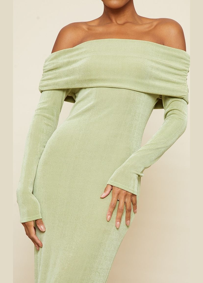 Оливковое платье PrettyLittleThing